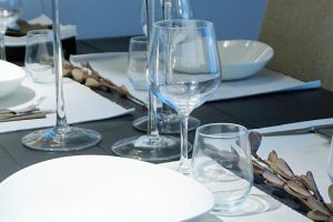 Elegantes Licht für den Esstisch: Von der Höhe bis zur Helligkeit