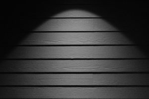 Licht bei schwarzen Wänden: Was wirklich funktioniert