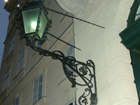 Antike Wandlampen in Wien